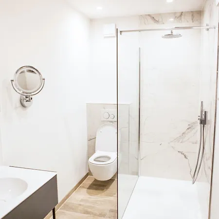 Sable D'o -vlak Aan De Zee- Frühstückspension 5*